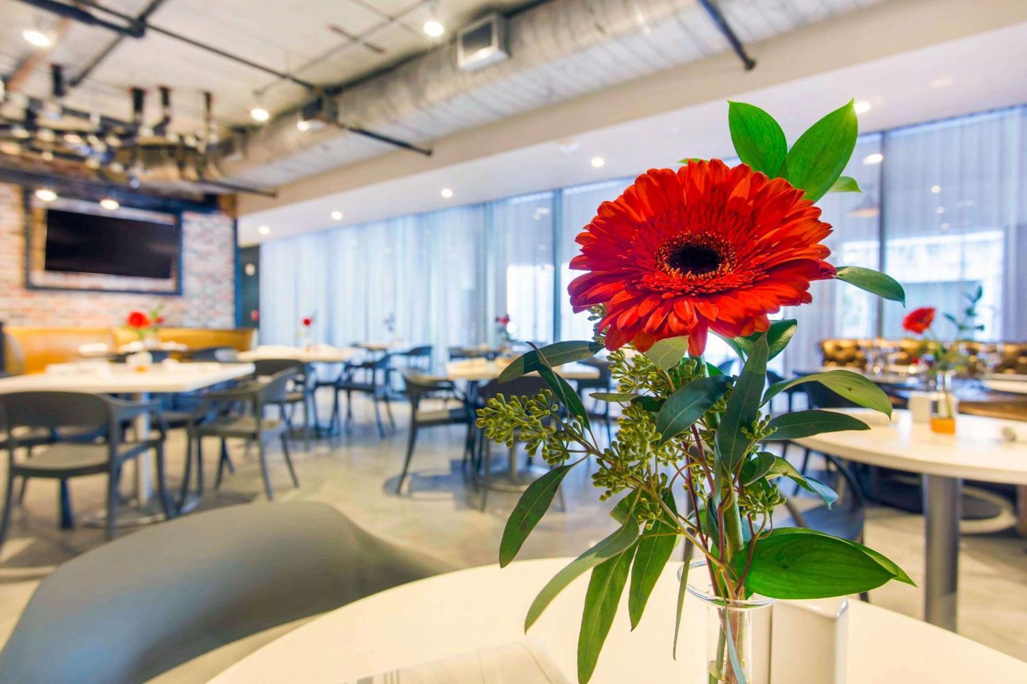 Cambria Hotel New Orleans Downtown Warehouse District Экстерьер фото